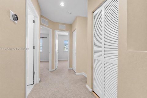 Touwnhouse à louer à Homestead, Floride: 3 chambres, 146.79 m2 № 2063620 - photo 28