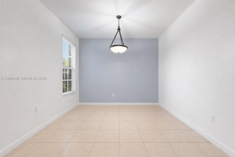 Touwnhouse à louer à Homestead, Floride: 3 chambres, 146.79 m2 № 2063620 - photo 9