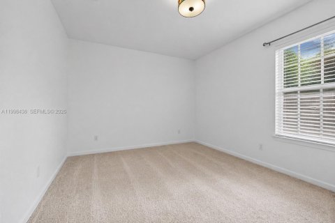 Touwnhouse à louer à Homestead, Floride: 3 chambres, 146.79 m2 № 2063620 - photo 23