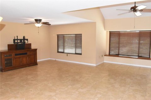 Villa ou maison à vendre à Bradenton, Floride: 3 chambres, 168.06 m2 № 2096150 - photo 3