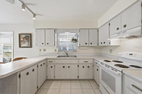 Villa ou maison à vendre à Englewood, Floride: 2 chambres, 108.88 m2 № 2125824 - photo 12