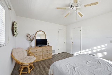 Villa ou maison à vendre à Englewood, Floride: 2 chambres, 108.88 m2 № 2125824 - photo 15