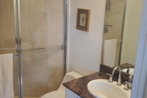 Condominio en venta en Sunny Isles Beach, Florida, 3 dormitorios, 194.17 m2 № 1948085 - foto 28