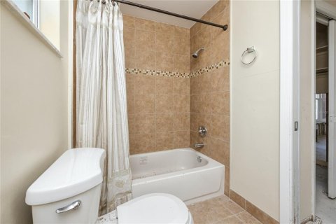 Villa ou maison à vendre à Treasure Island, Floride: 2 chambres, 128.67 m2 № 1765547 - photo 25