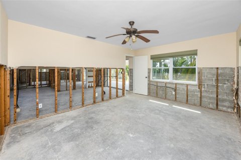 Villa ou maison à vendre à Treasure Island, Floride: 2 chambres, 128.67 m2 № 1765547 - photo 23