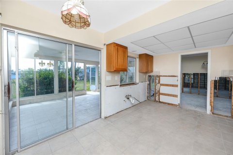 Villa ou maison à vendre à Treasure Island, Floride: 2 chambres, 128.67 m2 № 1765547 - photo 19