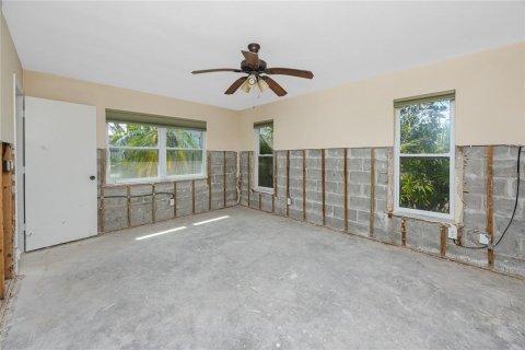 Villa ou maison à vendre à Treasure Island, Floride: 2 chambres, 128.67 m2 № 1765547 - photo 22