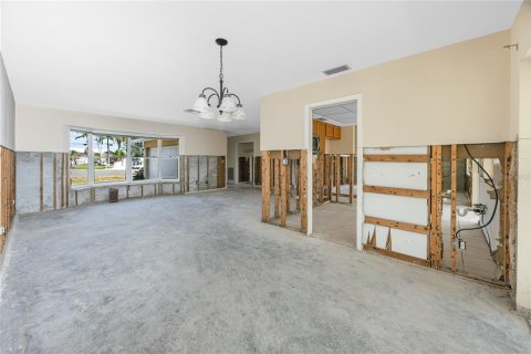 Villa ou maison à vendre à Treasure Island, Floride: 2 chambres, 128.67 m2 № 1765547 - photo 24