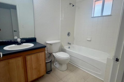 Touwnhouse à louer à North Miami Beach, Floride: 3 chambres, 109.81 m2 № 2036521 - photo 10