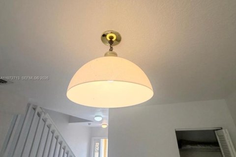 Touwnhouse à louer à North Miami Beach, Floride: 3 chambres, 109.81 m2 № 2036521 - photo 5