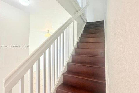 Touwnhouse à louer à North Miami Beach, Floride: 3 chambres, 109.81 m2 № 2036521 - photo 7