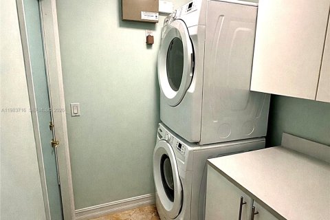 Купить виллу или дом в Бойнтон-Бич, Флорида 3 спальни, 173.63м2, № 2050144 - фото 24