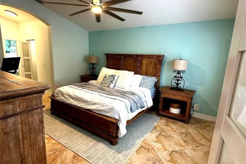 Купить виллу или дом в Бойнтон-Бич, Флорида 3 спальни, 173.63м2, № 2050144 - фото 13