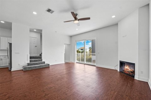 Touwnhouse à louer à New Port Richey, Floride: 3 chambres, 155.15 m2 № 2107518 - photo 8
