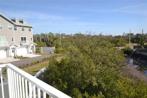 Touwnhouse à louer à New Port Richey, Floride: 3 chambres, 155.15 m2 № 2107518 - photo 27