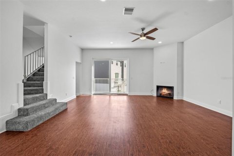 Touwnhouse à louer à New Port Richey, Floride: 3 chambres, 155.15 m2 № 2107518 - photo 7
