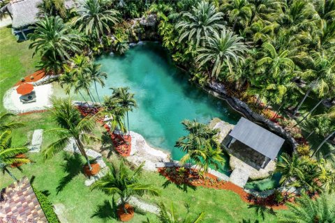 House in Homestead, Florida 6 bedrooms, 1106.19 sq.m. № 2036754 - photo 5