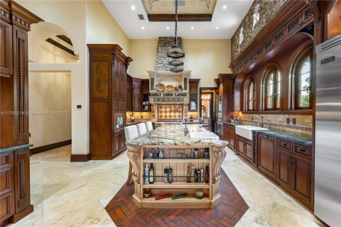 House in Homestead, Florida 6 bedrooms, 1106.19 sq.m. № 2036754 - photo 15