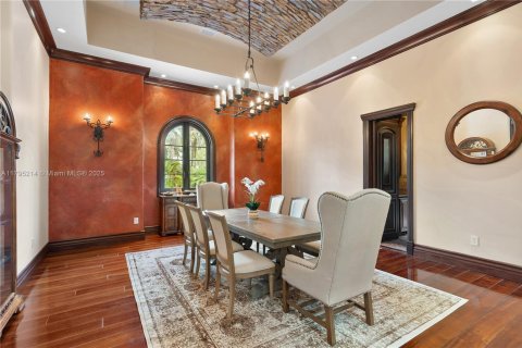 House in Homestead, Florida 6 bedrooms, 1106.19 sq.m. № 2036754 - photo 12