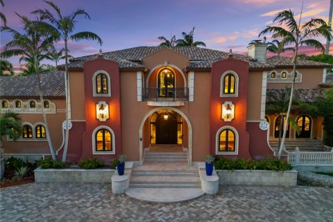 House in Homestead, Florida 6 bedrooms, 1106.19 sq.m. № 2036754 - photo 4