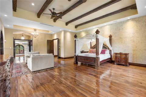 House in Homestead, Florida 6 bedrooms, 1106.19 sq.m. № 2036754 - photo 26