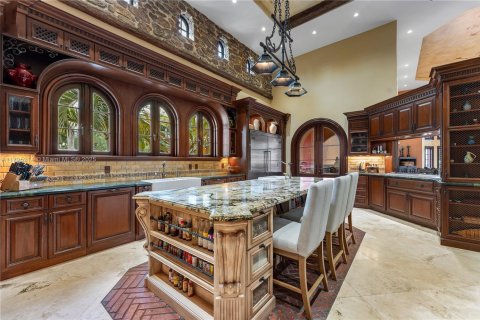 House in Homestead, Florida 6 bedrooms, 1106.19 sq.m. № 2036754 - photo 17