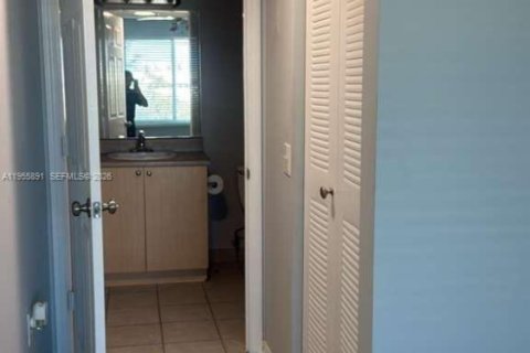 House in Boynton Beach, Florida 2 bedrooms, 93.65 sq.m. № 2009851 - photo 6