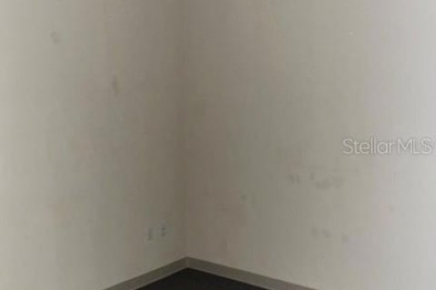 Propiedad comercial en alquiler en Lakeland, Florida, 766.44 m2 № 1816192 - foto 8