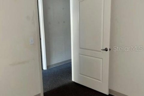 Propiedad comercial en alquiler en Lakeland, Florida, 766.44 m2 № 1816192 - foto 6