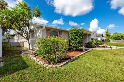 Villa ou maison à vendre à Seminole, Floride: 3 chambres, 91.42 m2 № 1907538 - photo 9