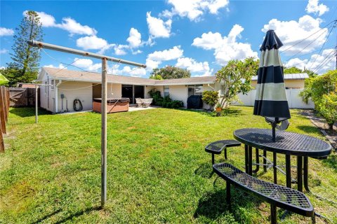 Villa ou maison à vendre à Seminole, Floride: 3 chambres, 91.42 m2 № 1907538 - photo 5