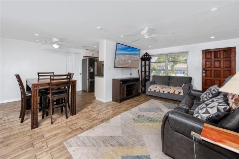 Villa ou maison à vendre à Seminole, Floride: 3 chambres, 91.42 m2 № 1907538 - photo 18