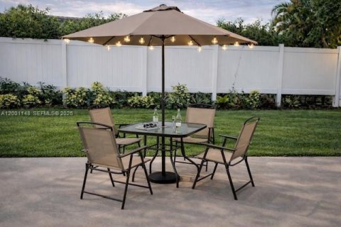 Снять в аренду виллу или дом в Бока-Ратон, Флорида 3 спальни, 153.94м2, № 2065371 - фото 16