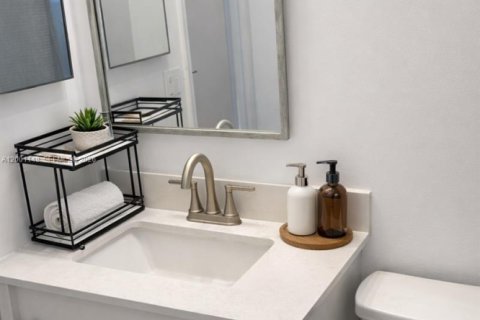 Снять в аренду виллу или дом в Бока-Ратон, Флорида 3 спальни, 153.94м2, № 2065371 - фото 12