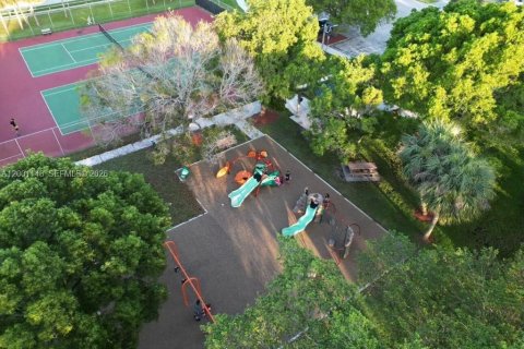 Снять в аренду виллу или дом в Бока-Ратон, Флорида 3 спальни, 153.94м2, № 2065371 - фото 20