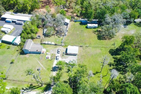 House in New Port Richey, Florida 3 bedrooms, 140.28 sq.m. № 1724266 - photo 7