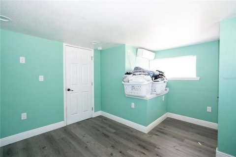 House in New Port Richey, Florida 3 bedrooms, 140.28 sq.m. № 1724266 - photo 26