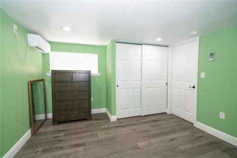 House in New Port Richey, Florida 3 bedrooms, 140.28 sq.m. № 1724266 - photo 20