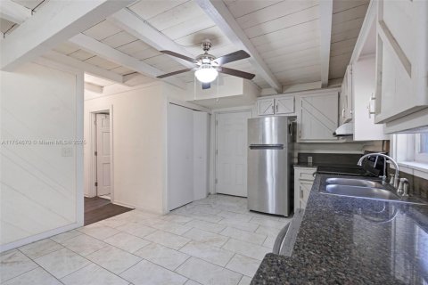 House in Gainesville, Florida 2 bedrooms, 152.73 sq.m. № 1707846 - photo 12