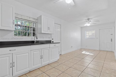 Купить виллу или дом в Майами, Флорида 4 спальни, 100.33м2, № 2086191 - фото 27