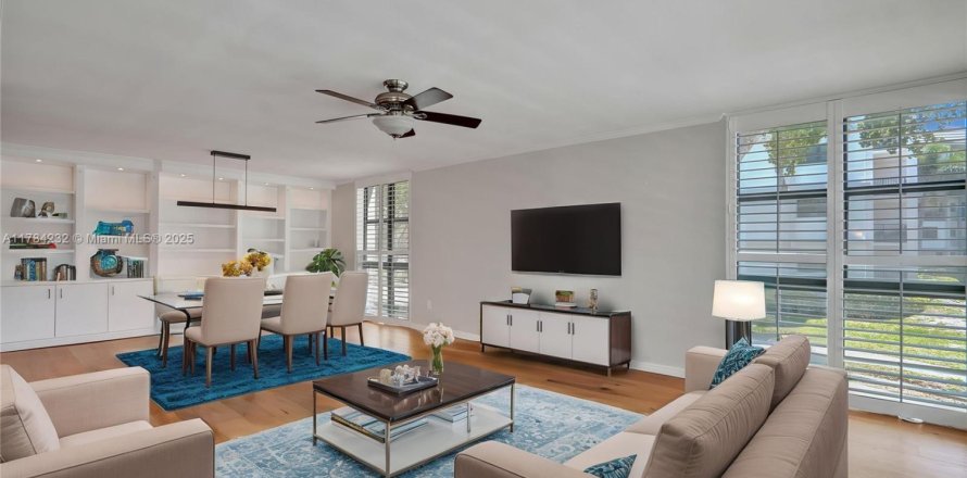 Condo in Fort Lauderdale, Florida, 2 bedrooms  № 2027389