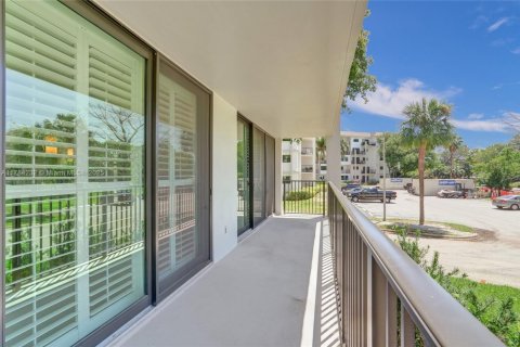 Condo in Fort Lauderdale, Florida, 2 bedrooms  № 2027389 - photo 22