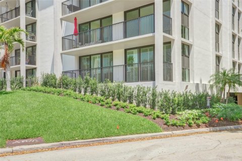 Condo in Fort Lauderdale, Florida, 2 bedrooms  № 2027389 - photo 24