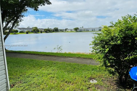 Copropriété à vendre à Oakland Park, Floride: 1 chambre, 74.51 m2 № 2018892 - photo 8