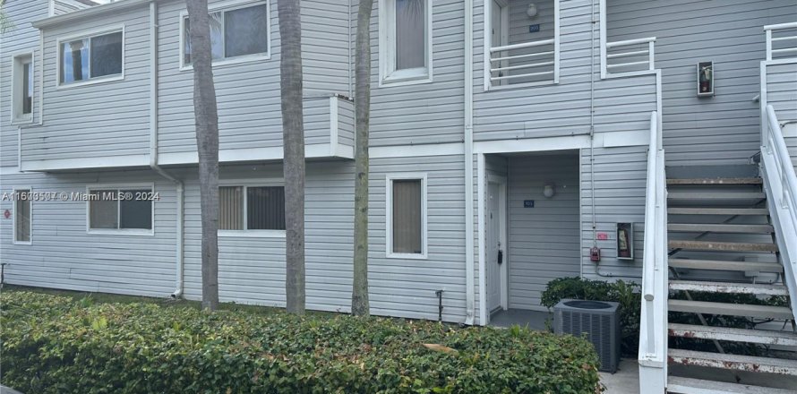 Condo à Oakland Park, Floride, 1 chambre  № 2018892