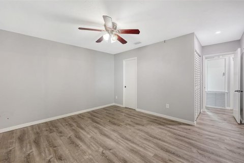 House in North Port, Florida 2 bedrooms, 117.06 sq.m. № 2204995 - photo 27