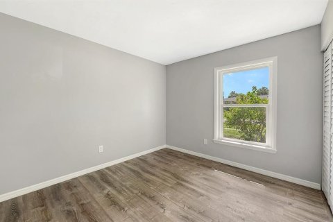 House in North Port, Florida 2 bedrooms, 117.06 sq.m. № 2204995 - photo 22