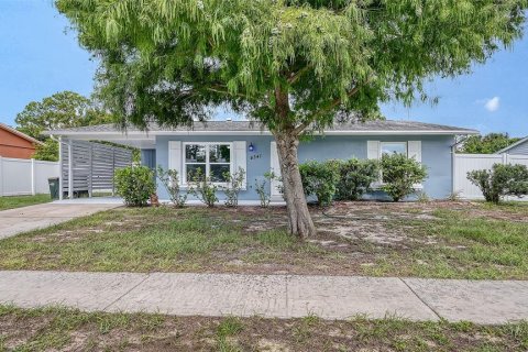 House in North Port, Florida 2 bedrooms, 117.06 sq.m. № 2204995