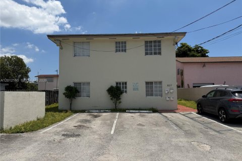 Apartamento en alquiler en Hialeah, Florida, 2 dormitorios, 78.69 m2 № 2074542 - foto 12