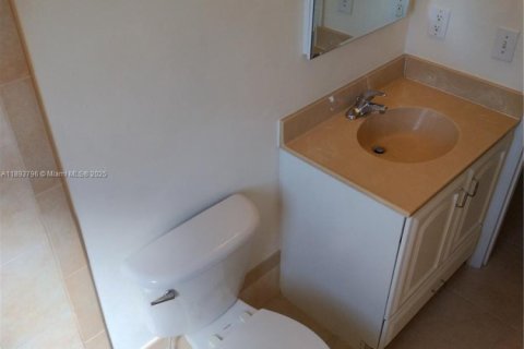 Купить виллу или дом в Майами, Флорида 3 спальни, 114.36м2, № 1946138 - фото 21